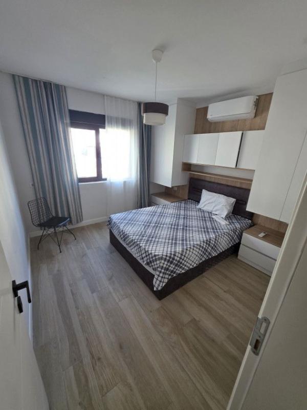 Dvosoban stan sa garazom u Kavi, Tivat