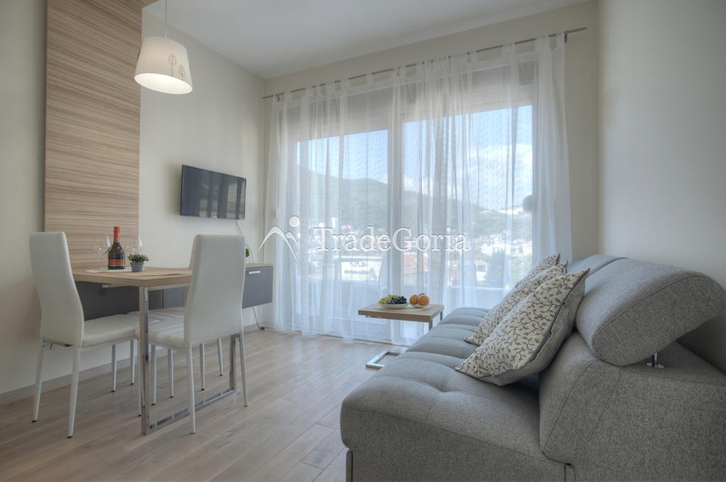 Apart-hotel with 6 individual apartments in quiet center of Budva