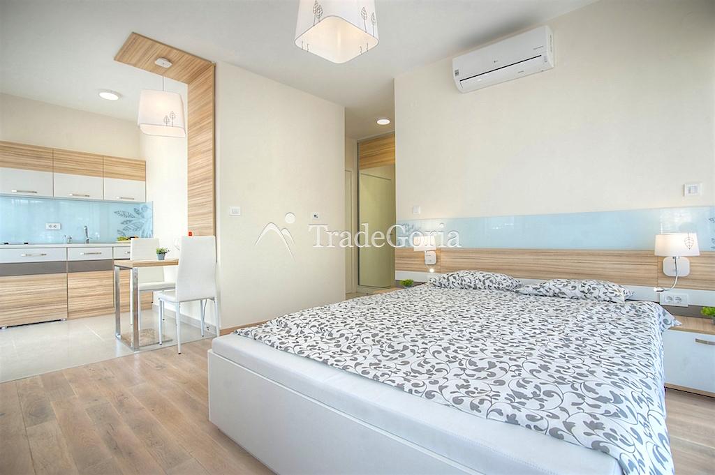 Apart-hotel with 6 individual apartments in quiet center of Budva