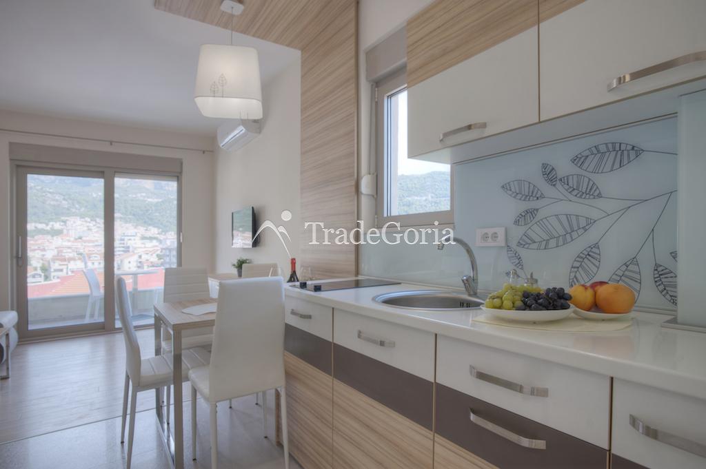 Apart-hotel with 6 individual apartments in quiet center of Budva