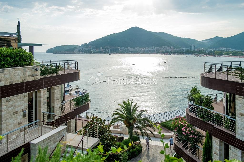 Apartment mit Panoramablick auf die Budva Riviera in Dukley Gardens