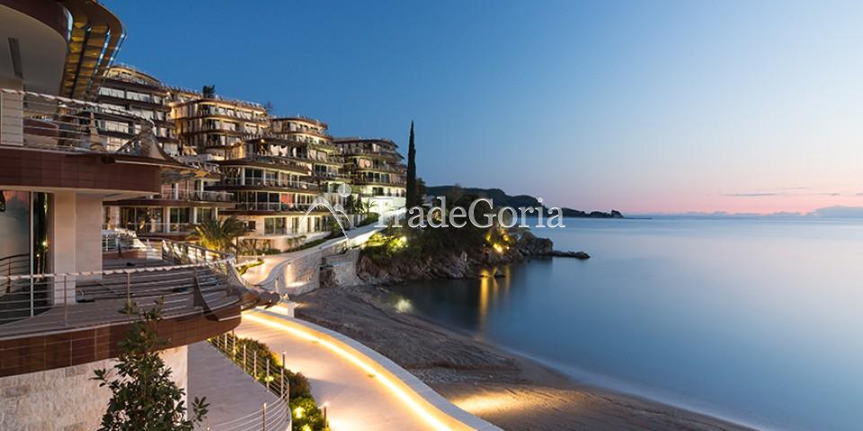 Apartment mit Panoramablick auf die Budva Riviera in Dukley Gardens