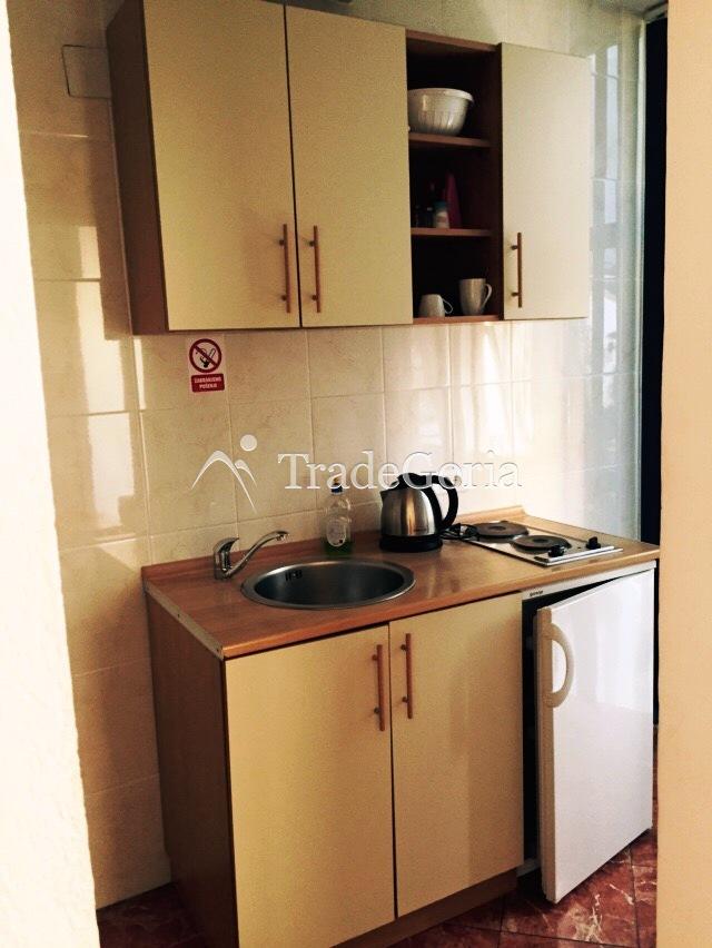 Apartmani u Vili Jadranka u Sutomoru sa bazenom