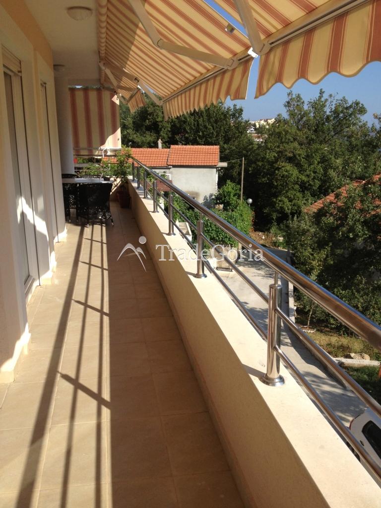 Holiday apartments in Topla-3 complex in Herceg Novi