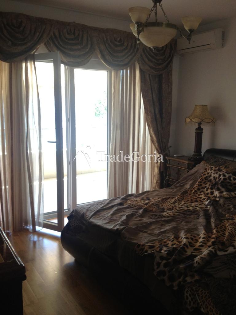 Holiday apartments in Topla-3 complex in Herceg Novi