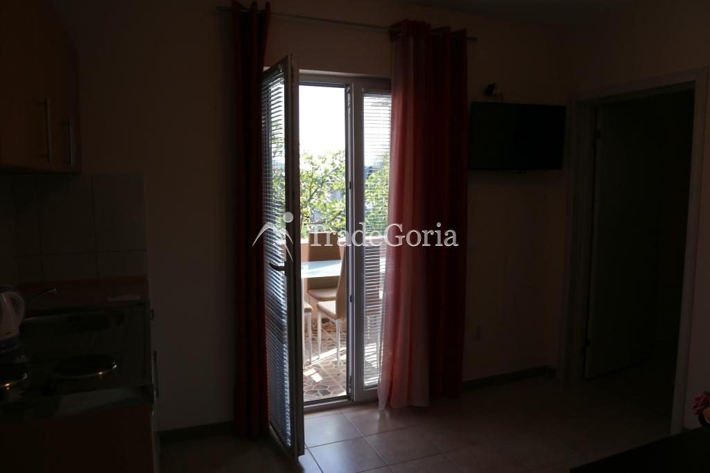 Apartments with Large Shaded Terrace in Quiet Cozy Place in Sutomore