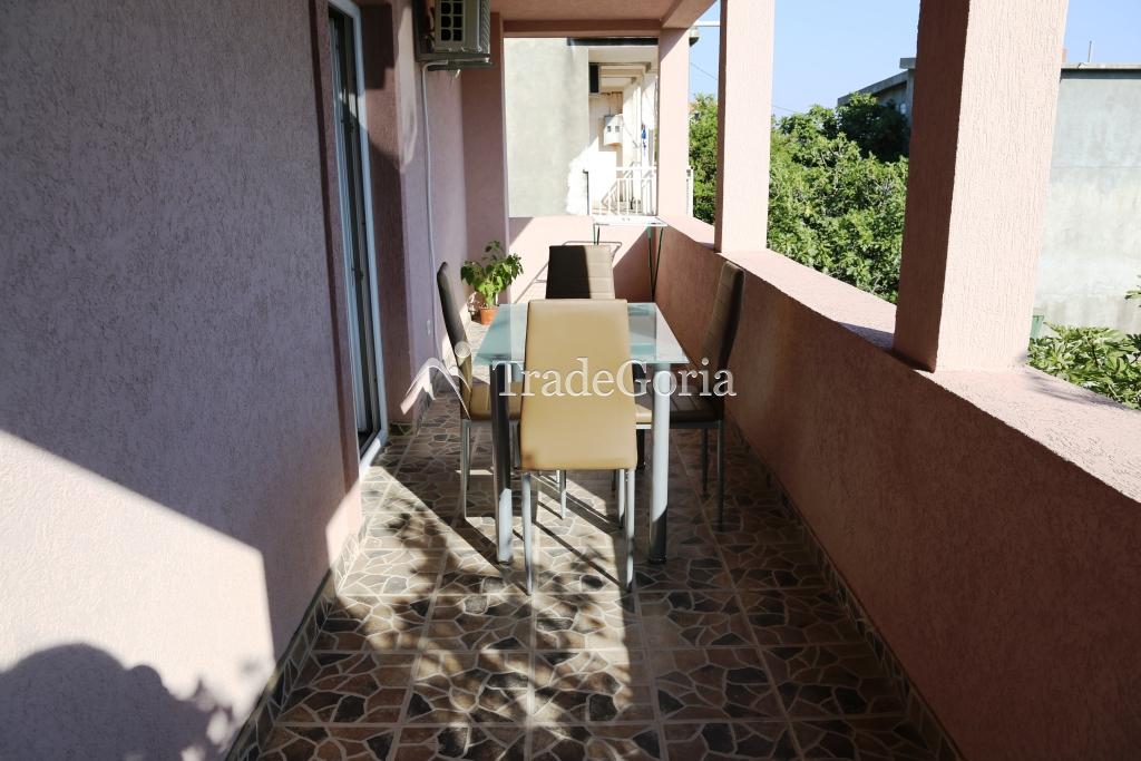 Apartments with Large Shaded Terrace in Quiet Cozy Place in Sutomore