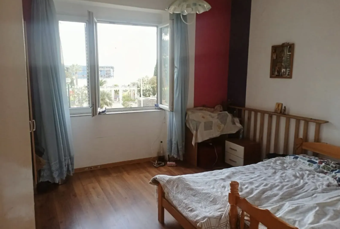 Apartment for sale 100 m from the sea in Bijela