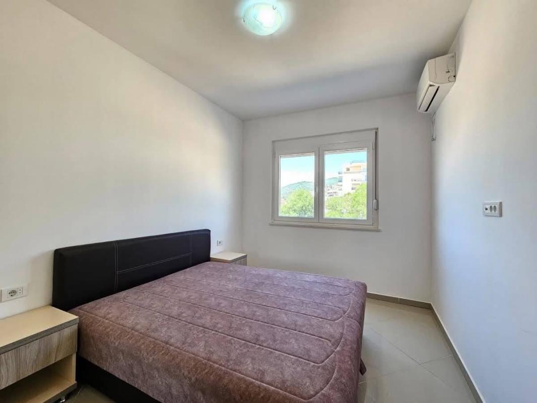One-Bedroom Apartment 59 m2, 200 m from the Sea, Bar