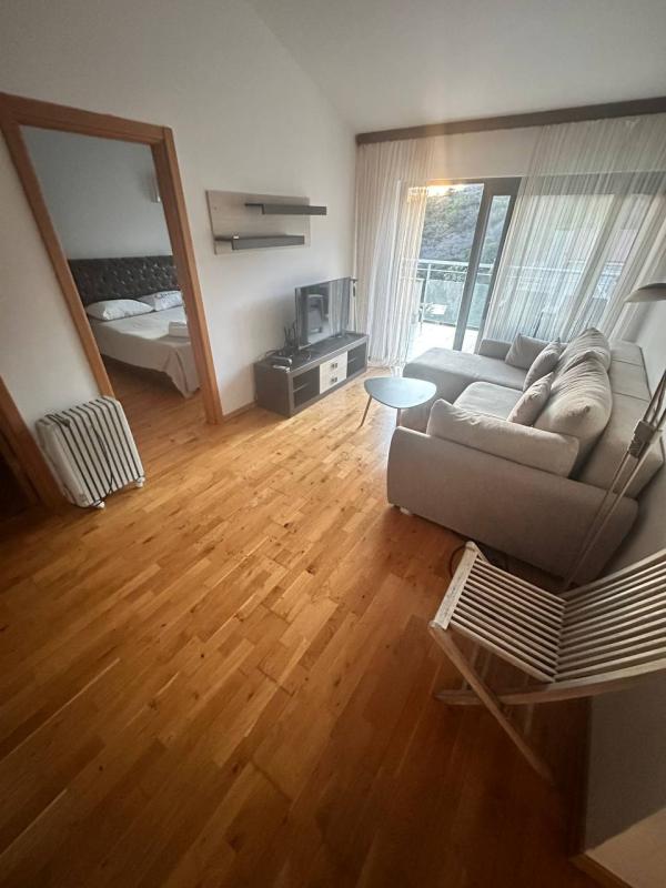 Wohnung im Blue Horizon Komplex, Przno: 2-Zi., 63 m²
