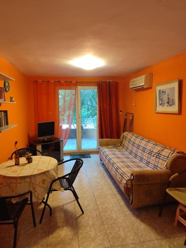 Apartment for sale near the sea in Đenovići, Herceg Novi.