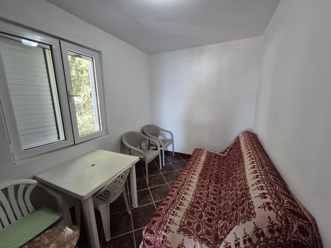 Apartment for sale on the first line of the sea in Sutomore (Bar)