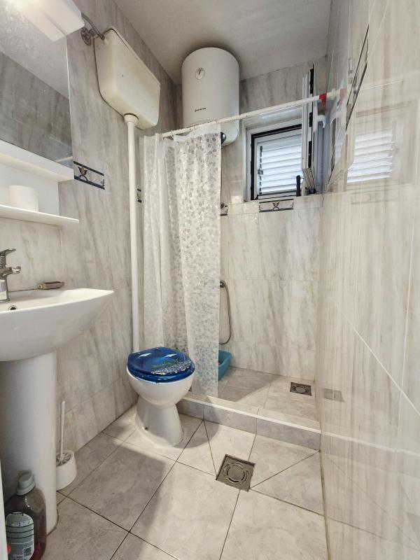 Apartment for sale on the first line of the sea in Sutomore (Bar)
