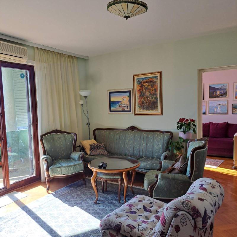 Apartment for sale with garage and sea view in Budva.