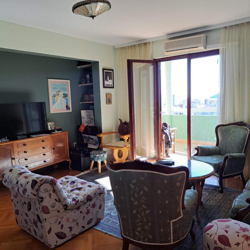Apartment for sale with garage and sea view in Budva.