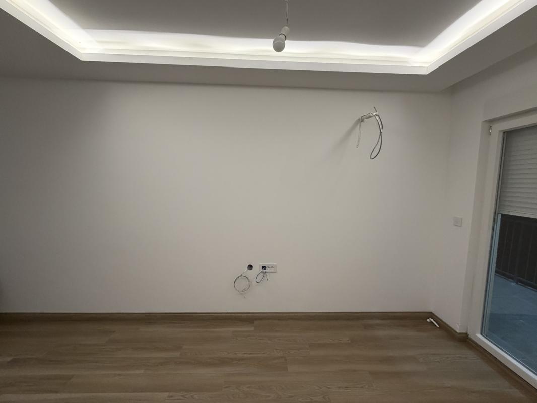 Apartment for sale with parking in Lazi, Budva