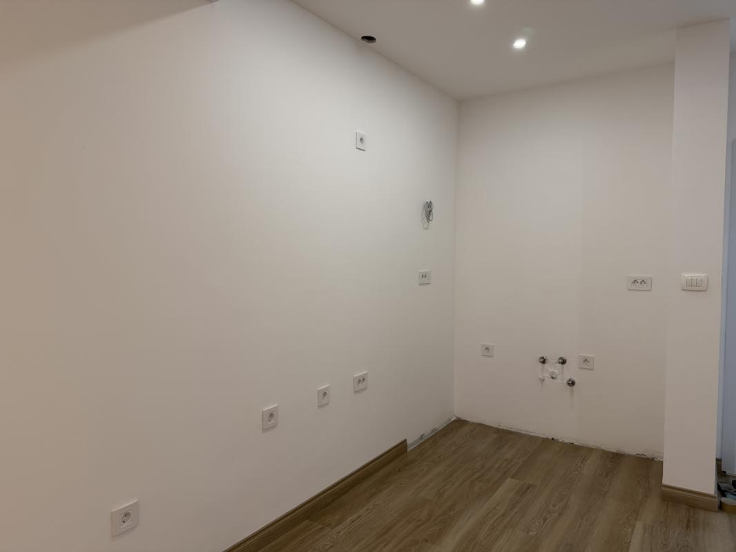 Apartment for sale with parking in Lazi, Budva