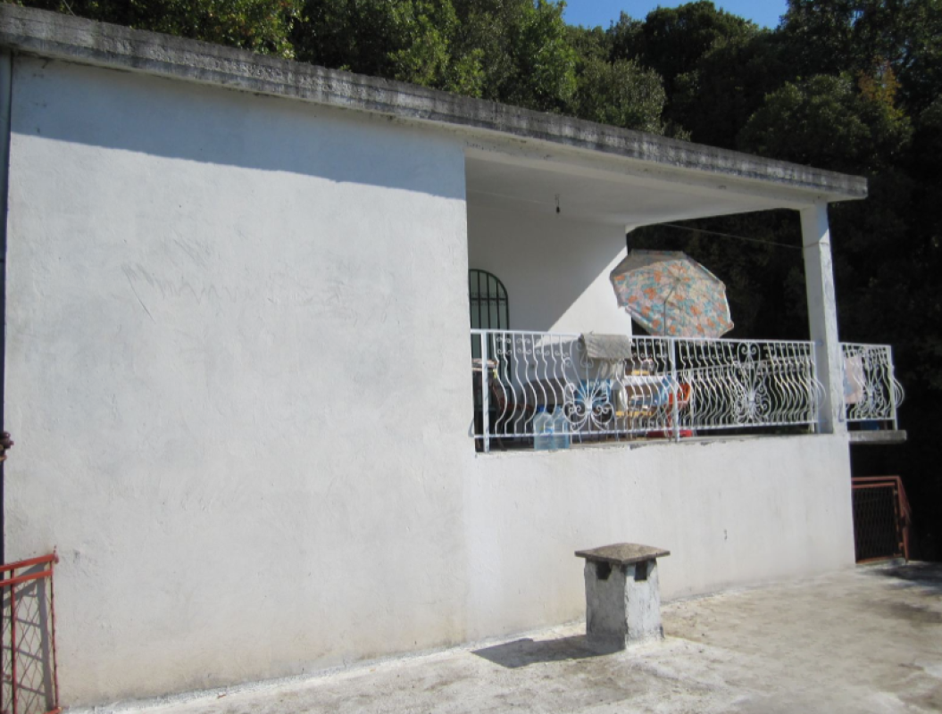 Apartment for sale with sea view in Sutomore.
