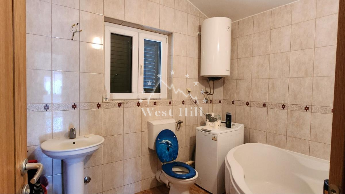 Apartment in Djenovici near Porto Novi
