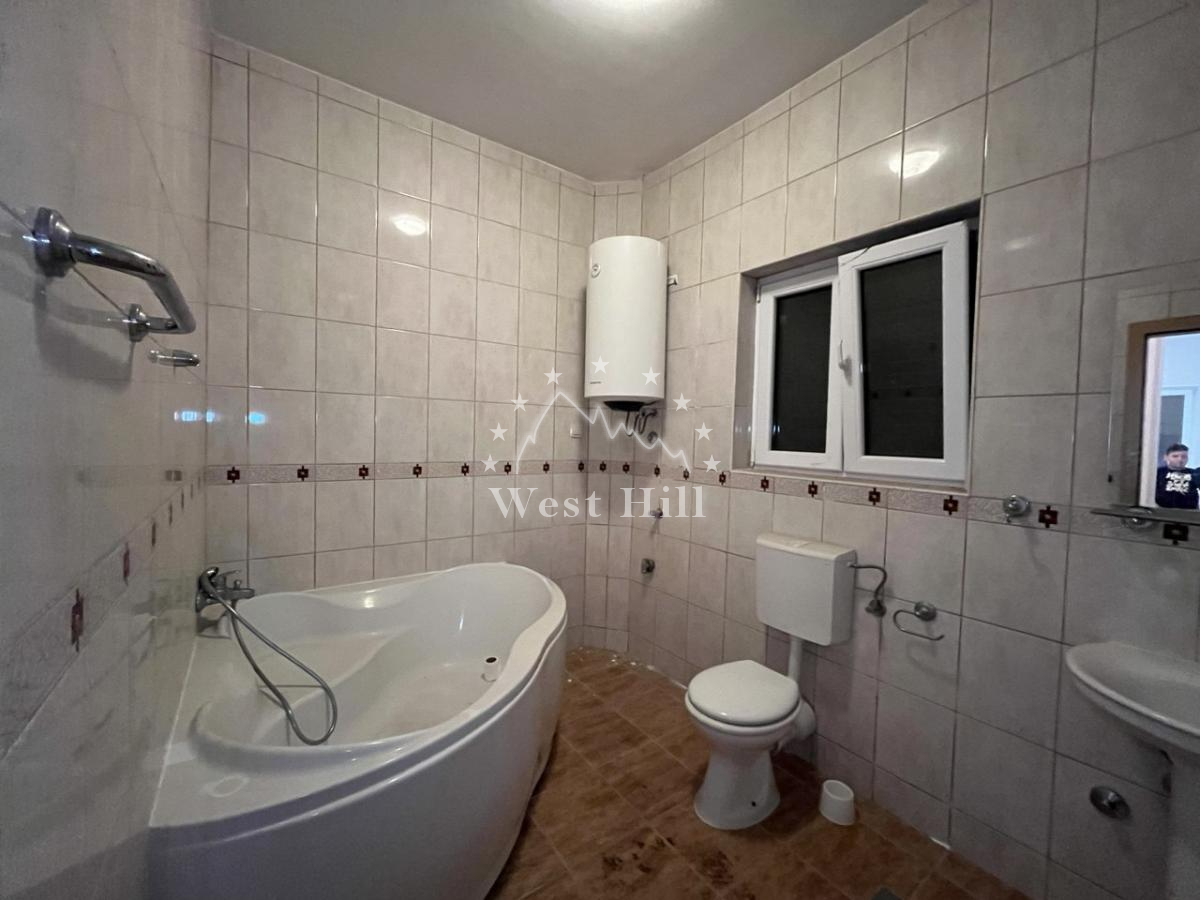 Apartment in Djenovici near Porto Novi with a large terrace