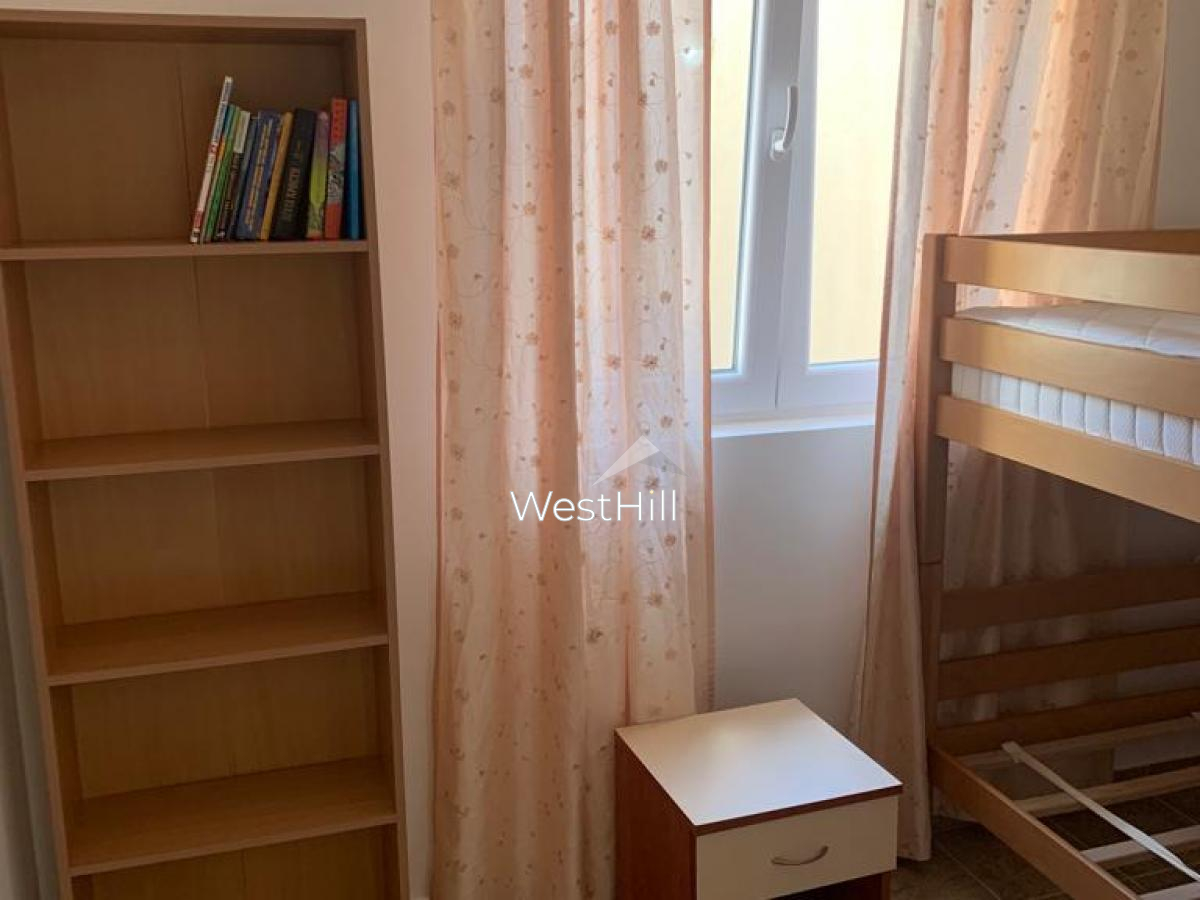 2-Bedroom Apartment in Topla, Heart of the City, Near Sea