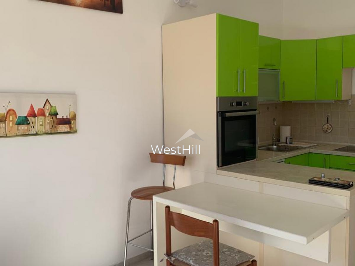 2-Bedroom Apartment in Topla, Heart of the City, Near Sea