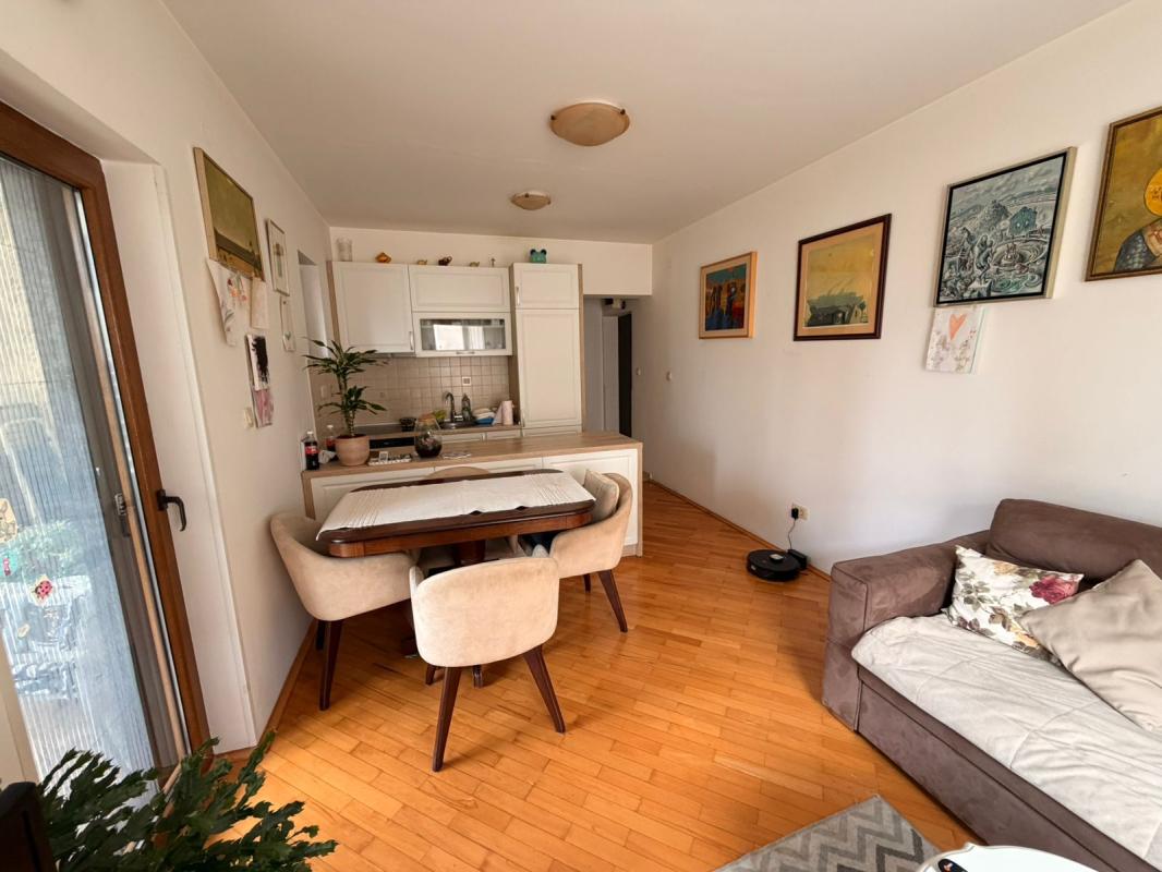 Udoban studio u Baoshichi sa bazenom – 47 m²