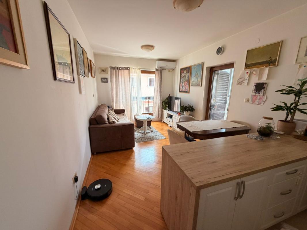 Udoban studio u Baoshichi sa bazenom – 47 m²
