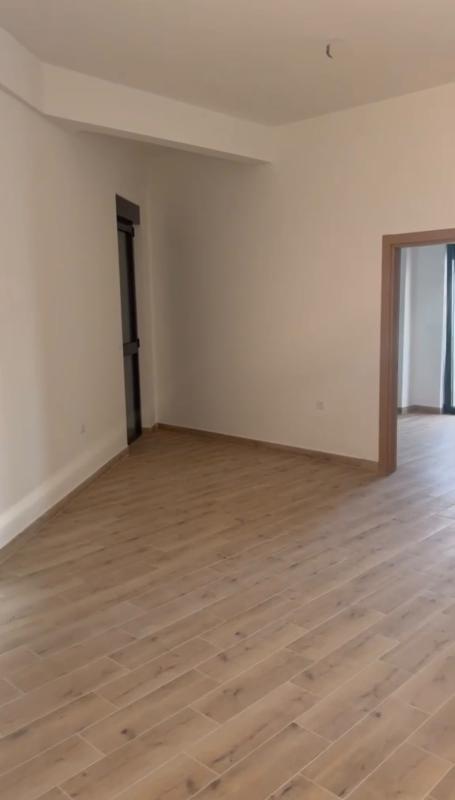 74 m² Erstlinien-Apartment am Meer in Sutomore