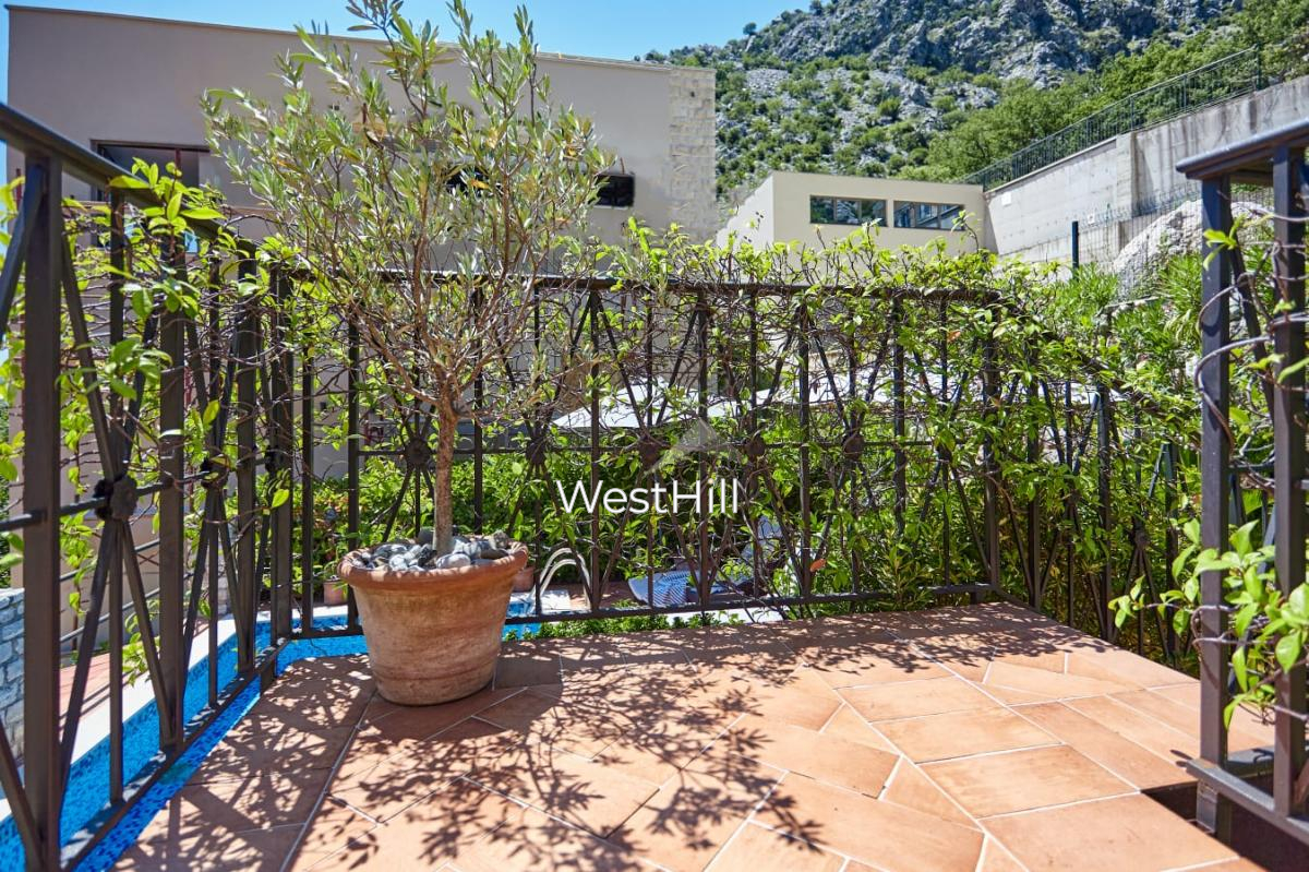 Wohnung mit Meerblick in privater Anlage mit Pool