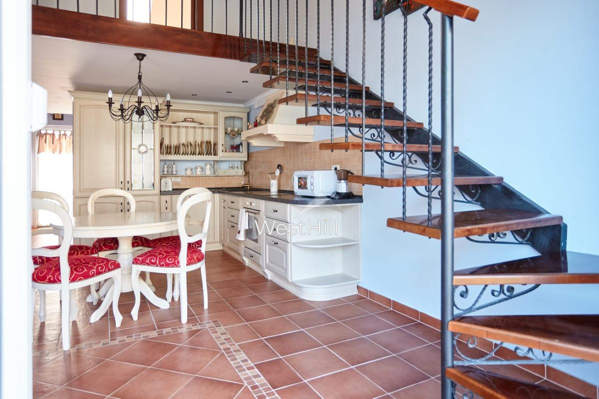 Wohnung mit Meerblick in privater Anlage mit Pool