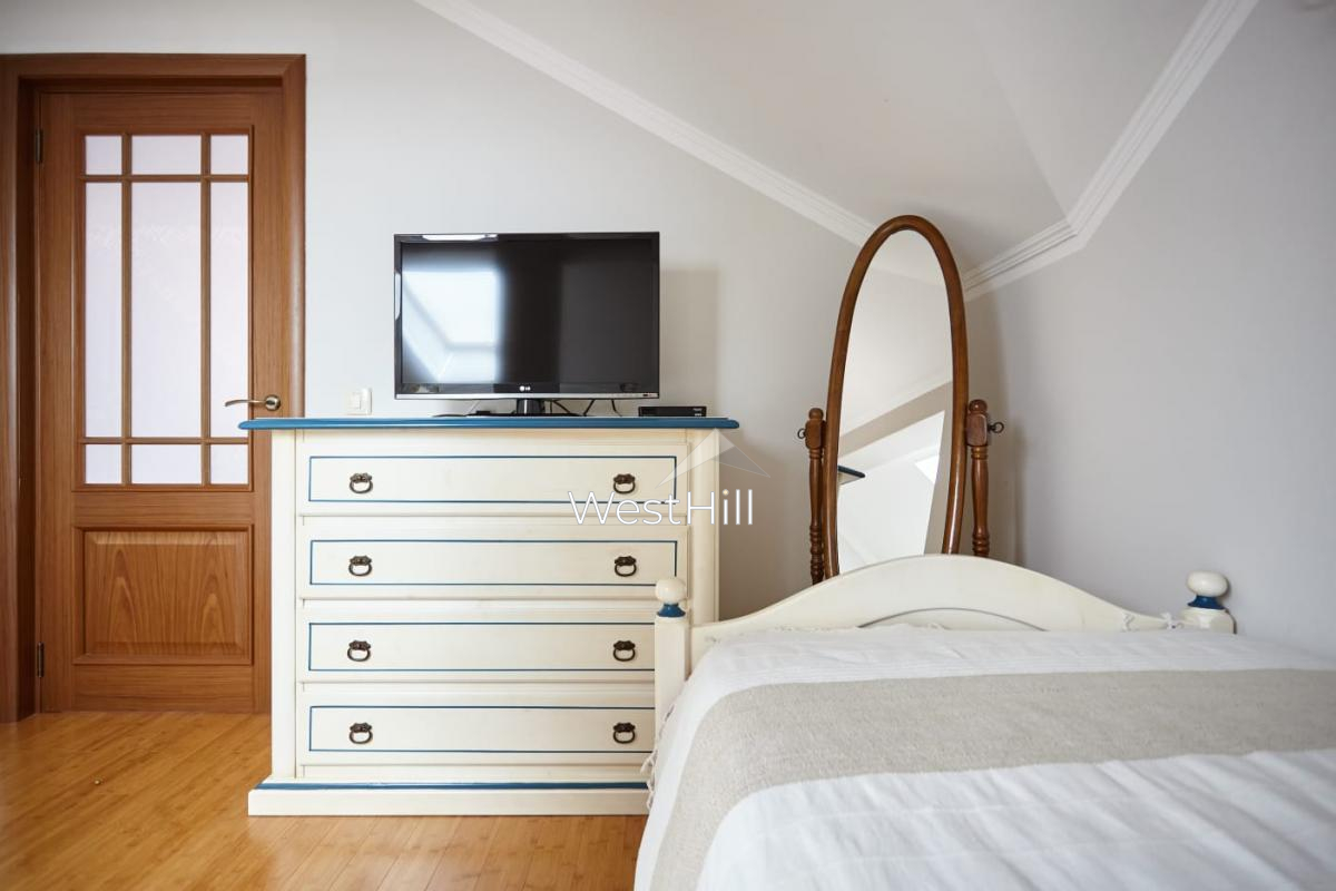 Wohnung mit Meerblick in privater Anlage mit Pool