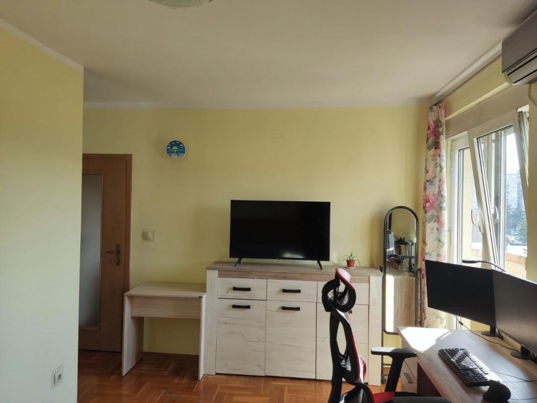 Apartment with parking space for sale in Podgorica.