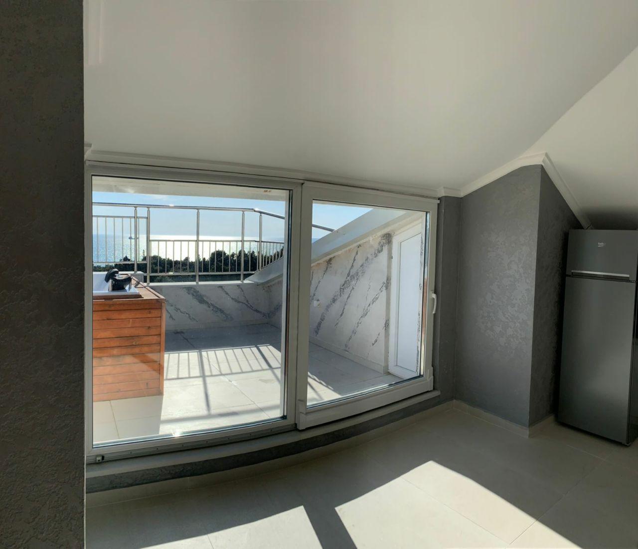 Apartman sa pogledom na more i đakuzijem samo 50m od Jadranskog mora!