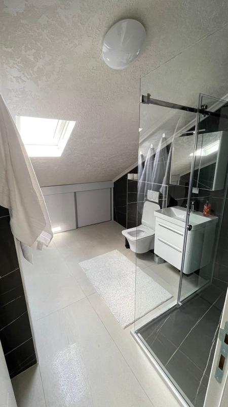 Apartman sa pogledom na more i đakuzijem samo 50m od Jadranskog mora!