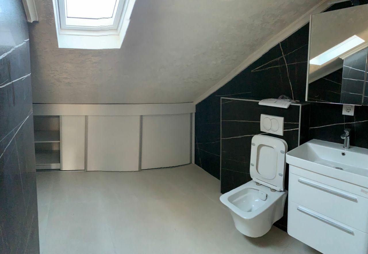 Apartman sa pogledom na more i đakuzijem samo 50m od Jadranskog mora!