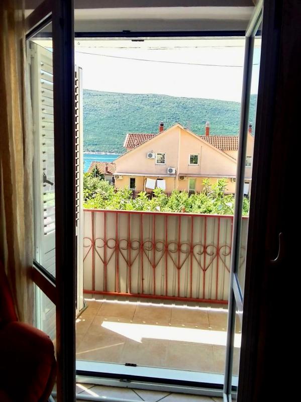 Apartment with Sea View in Kumbor, Herceg Novi