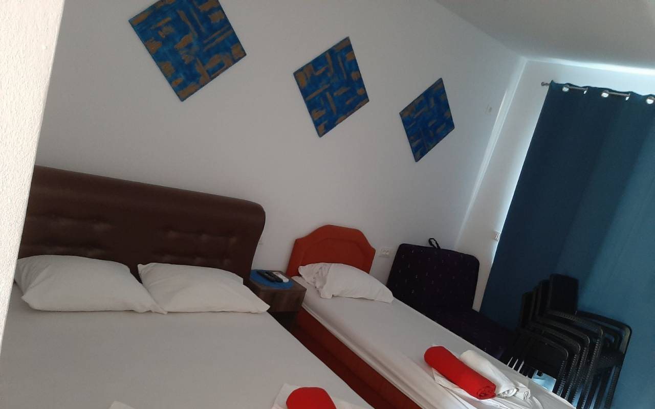 Apartments for rent in Dobro Voda, Barskaya obshtina