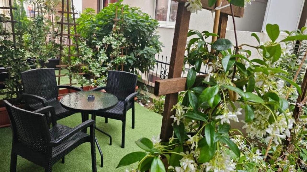 Apartments for rent in Dobro Voda, Barskaya obshtina