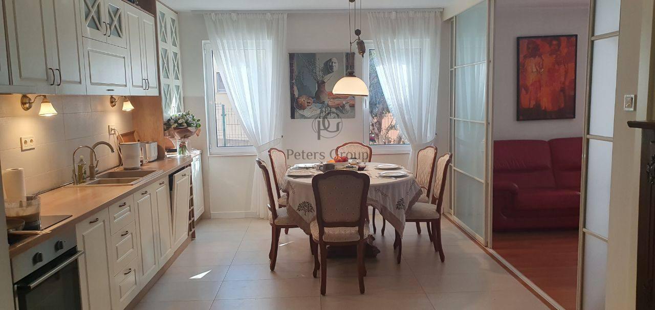 Wunderschöne 3-Zimmer-Wohnung zum Verkauf in Petrovac