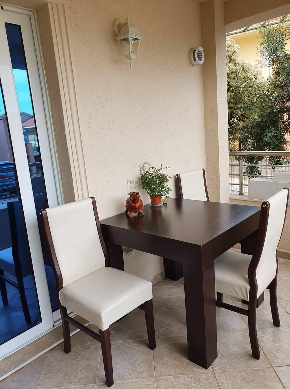 Wunderschöne 3-Zimmer-Wohnung zum Verkauf in Petrovac
