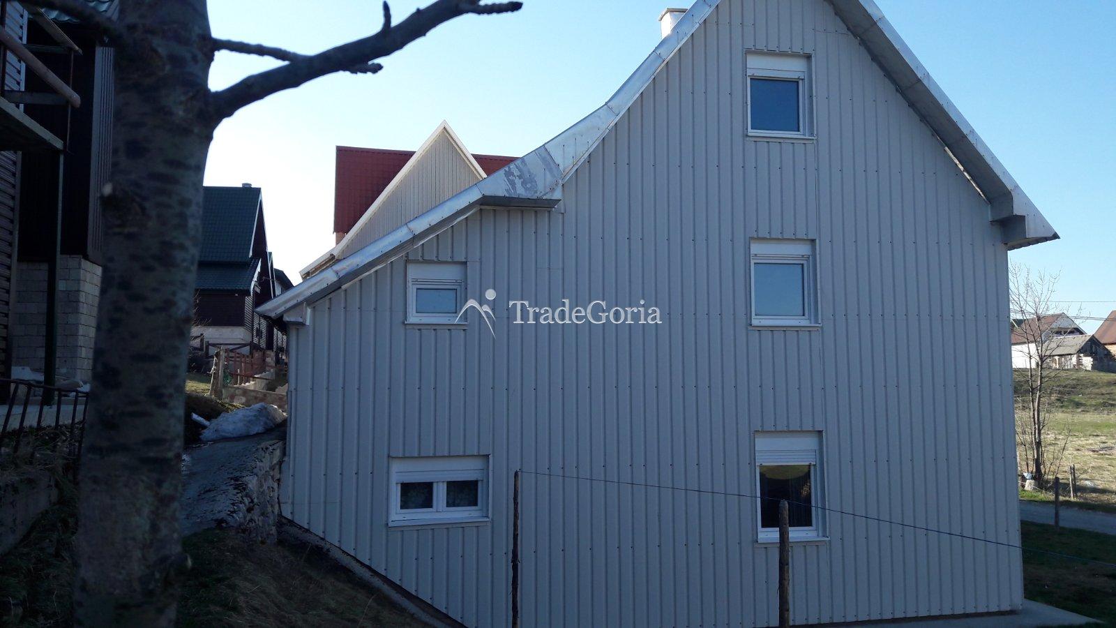 Großes zweistöckiges Haus in Zabljak, Jarovacha
