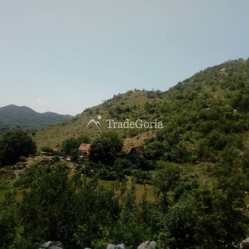 Large Land Plot near Cetinje