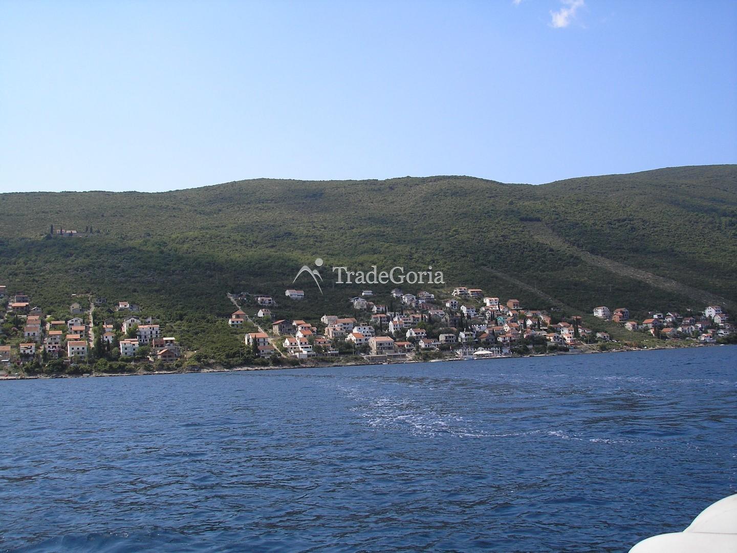Large land plot in Krashichi, Tivat