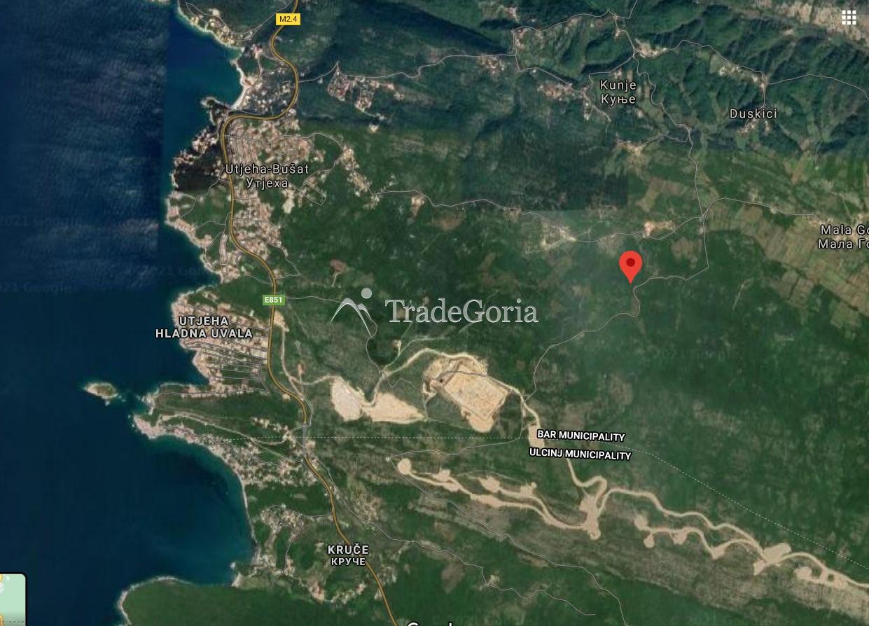 Large land plot in Uteha, Bar