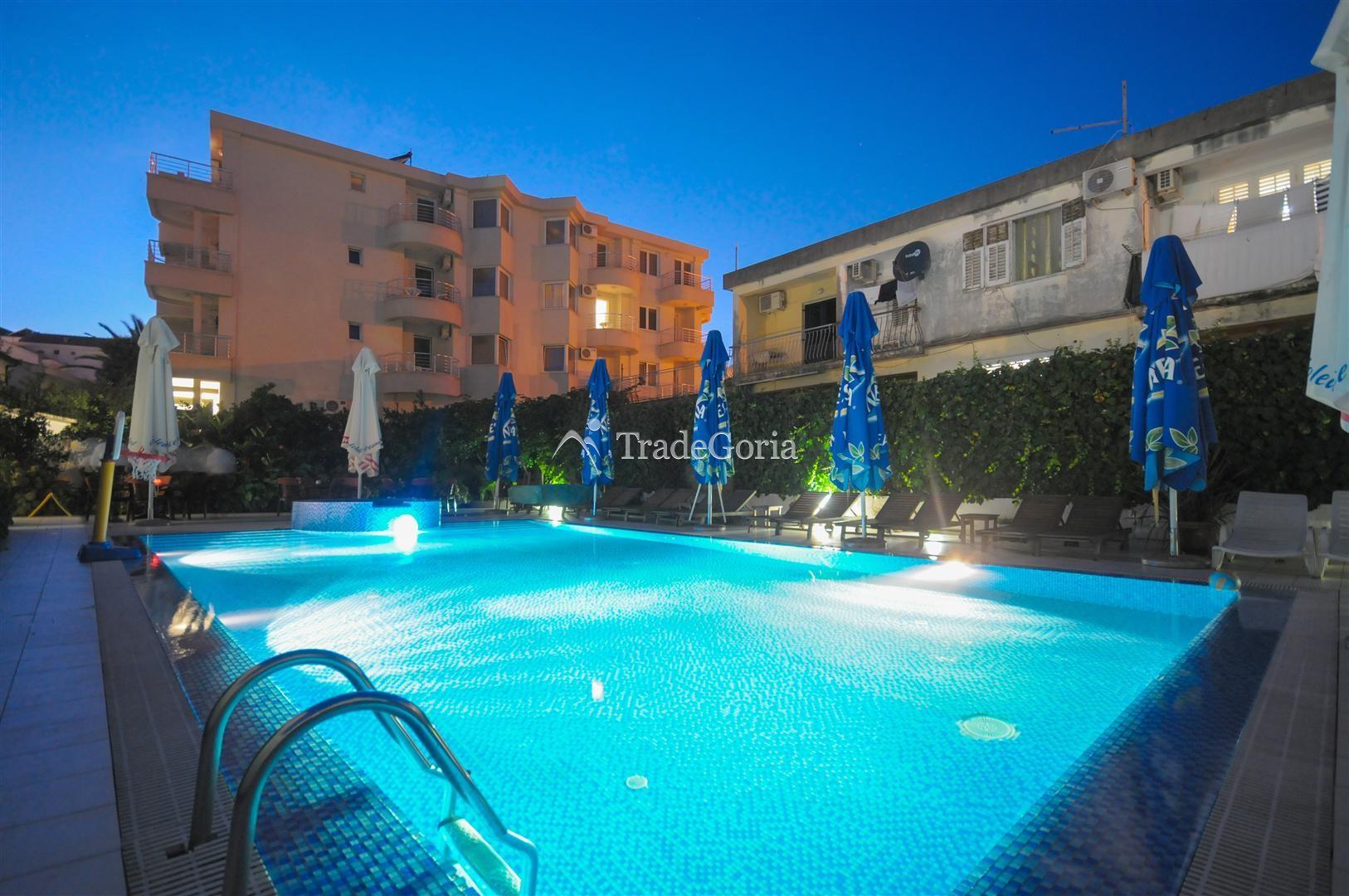 Budva, center - renowned hotel with 24 apartments and rooms
