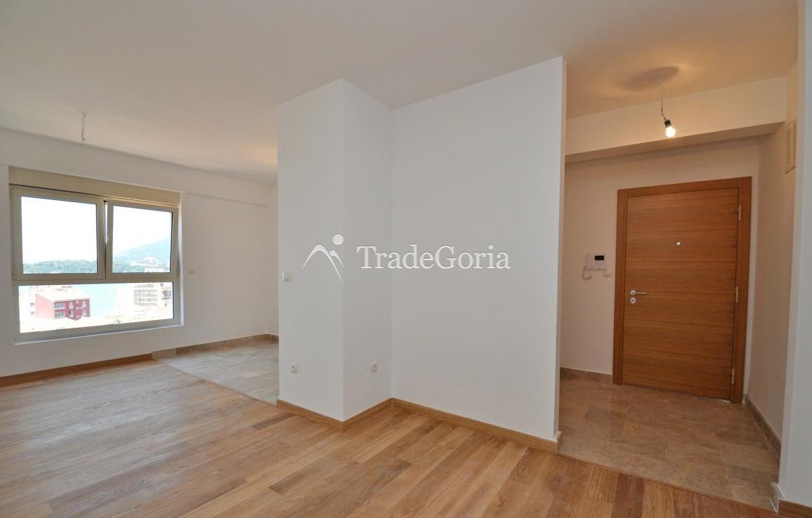 Četvorosoban stan pored mora u Crnoj Gori