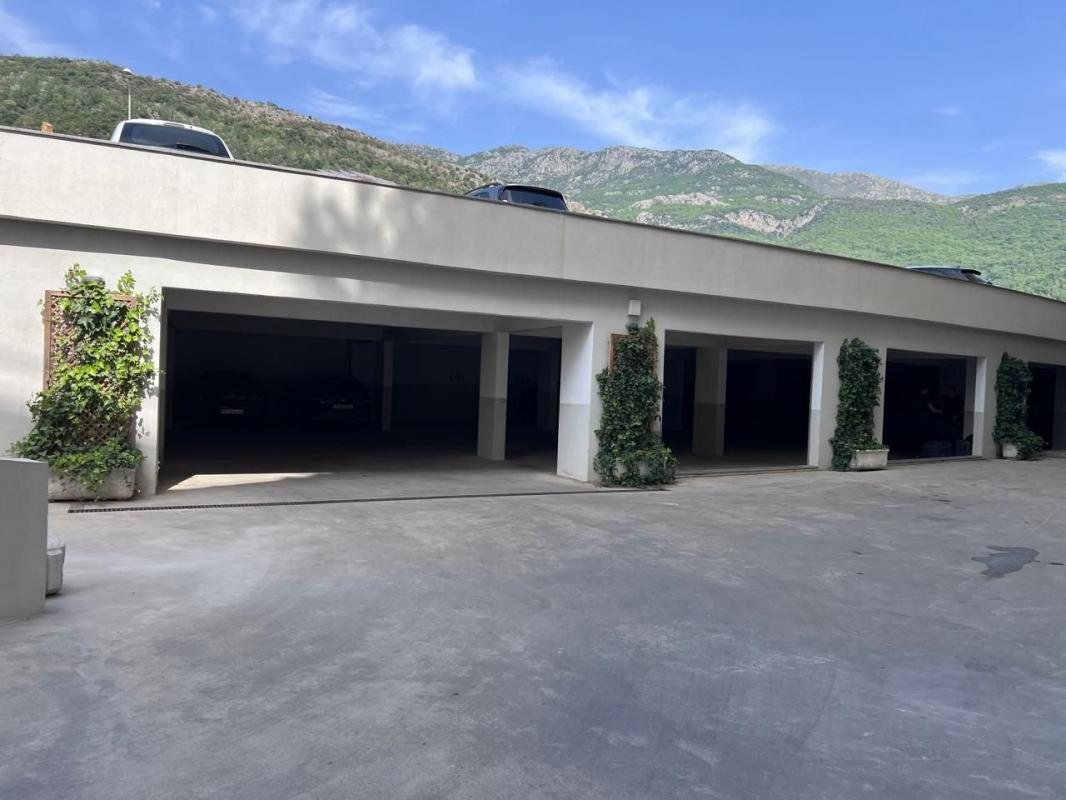 Gewerbeflächen zur Miete – Belvedere Residence, Becici, Budva