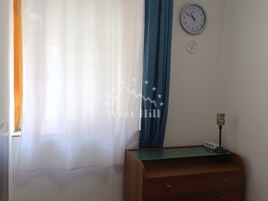Udoban stan u Budvi, Podkošljun