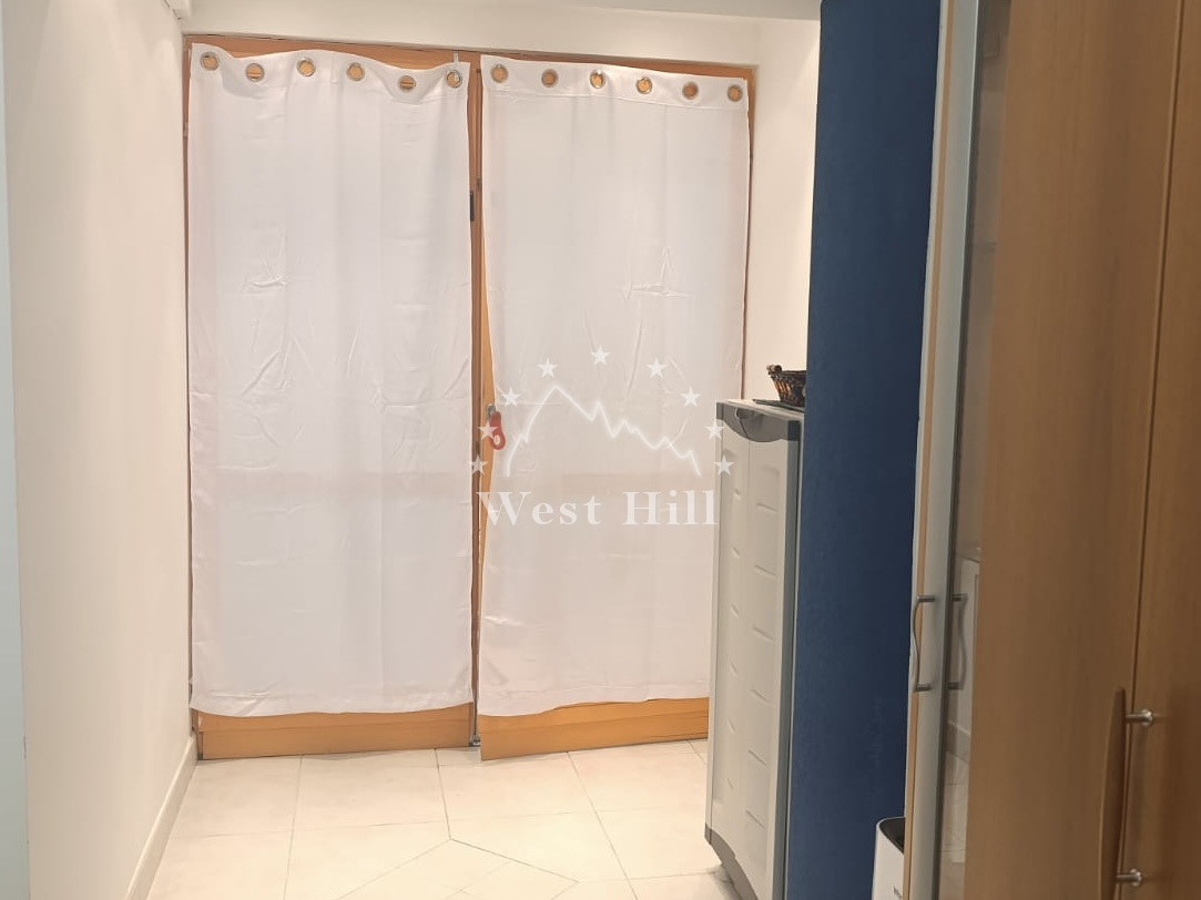 Udoban stan u Budvi, Podkošljun